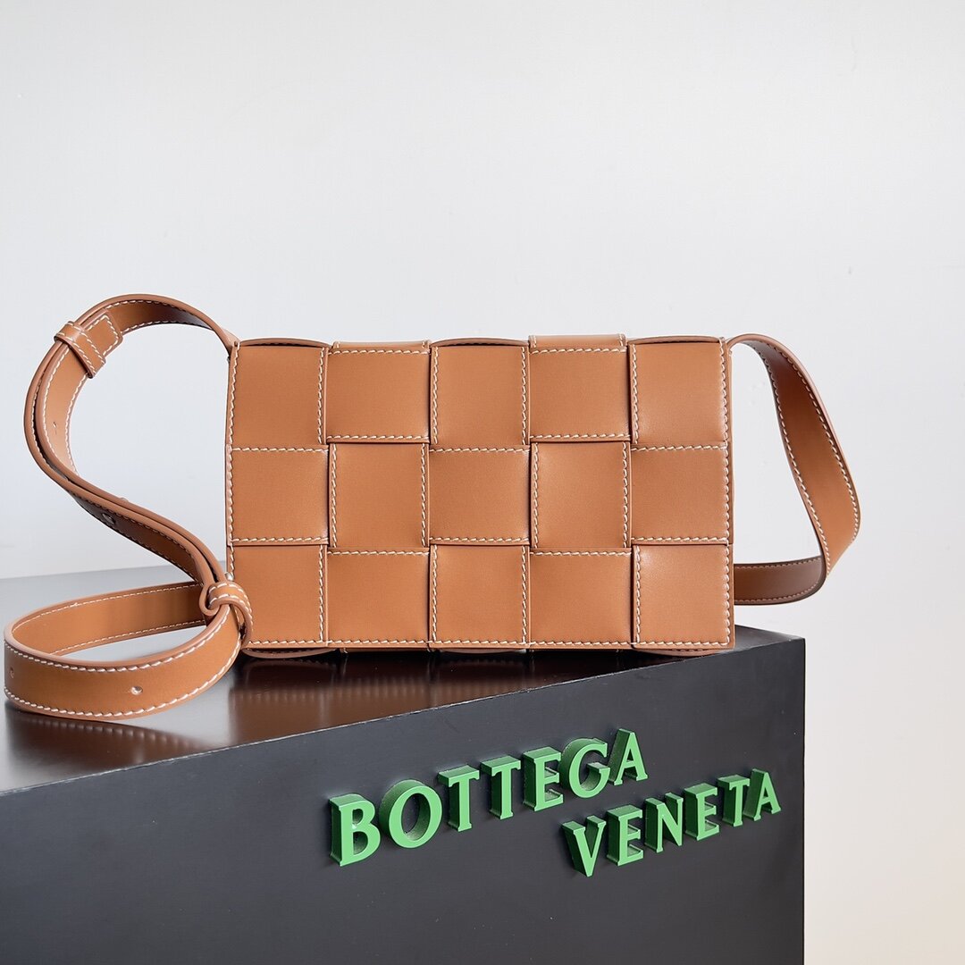 Bottega Veneta Cassette